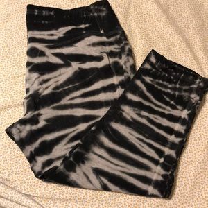 Nike black & grey tie-dye capri leggings